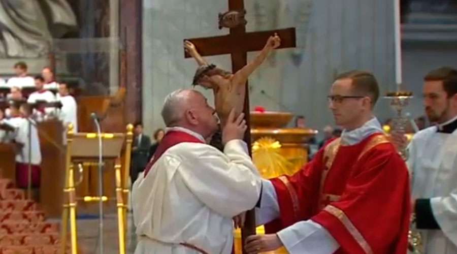 La cruz, cátedra de Dios. (Papa Francisco)