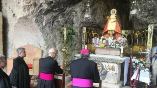 La Santina, la Virgen de Covadonga